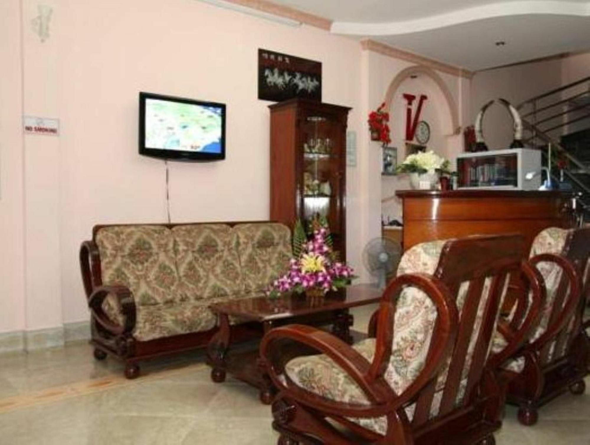 Thien Vu Hotel Ho Chi Minh City Exterior photo
