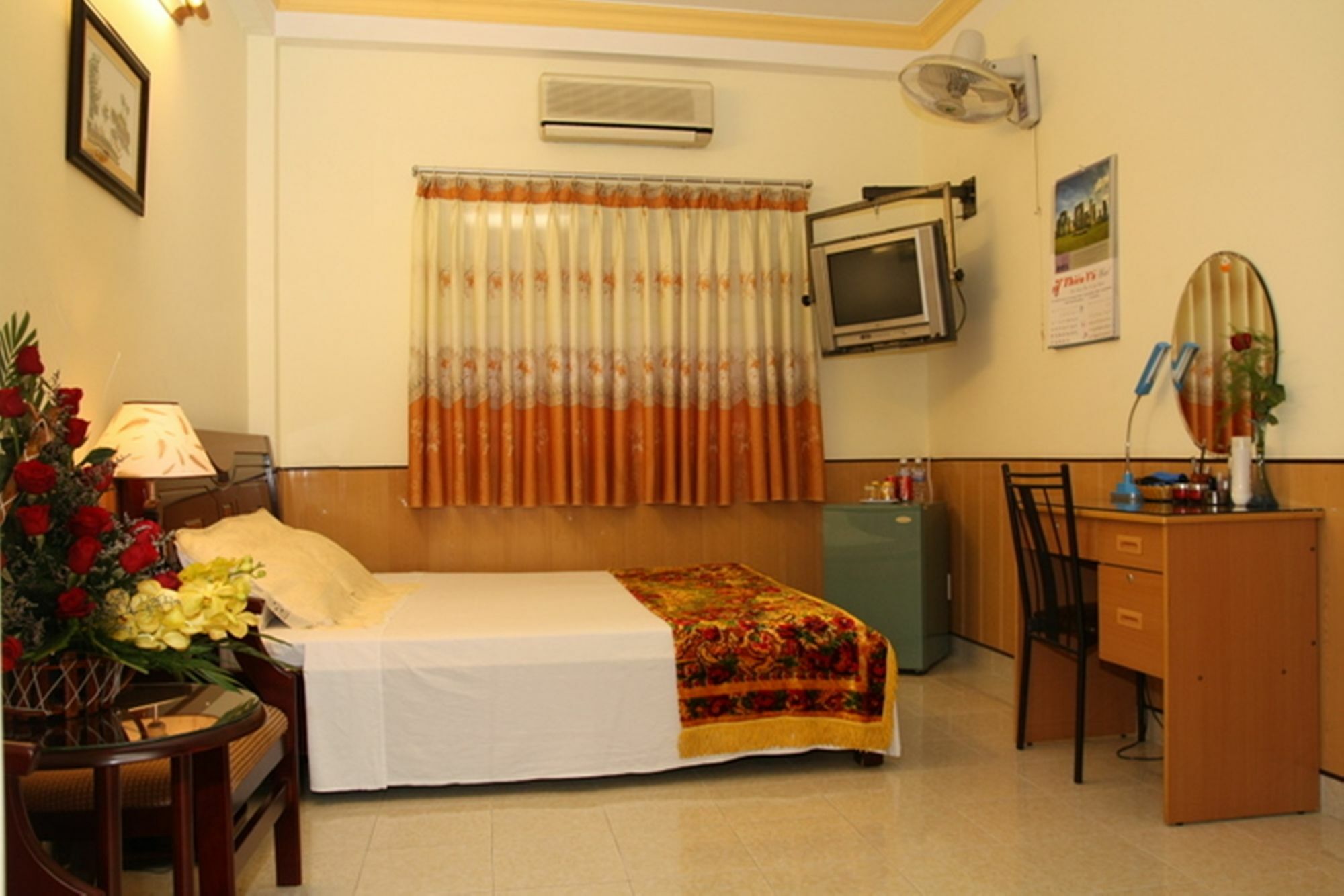 Thien Vu Hotel Ho Chi Minh City Exterior photo